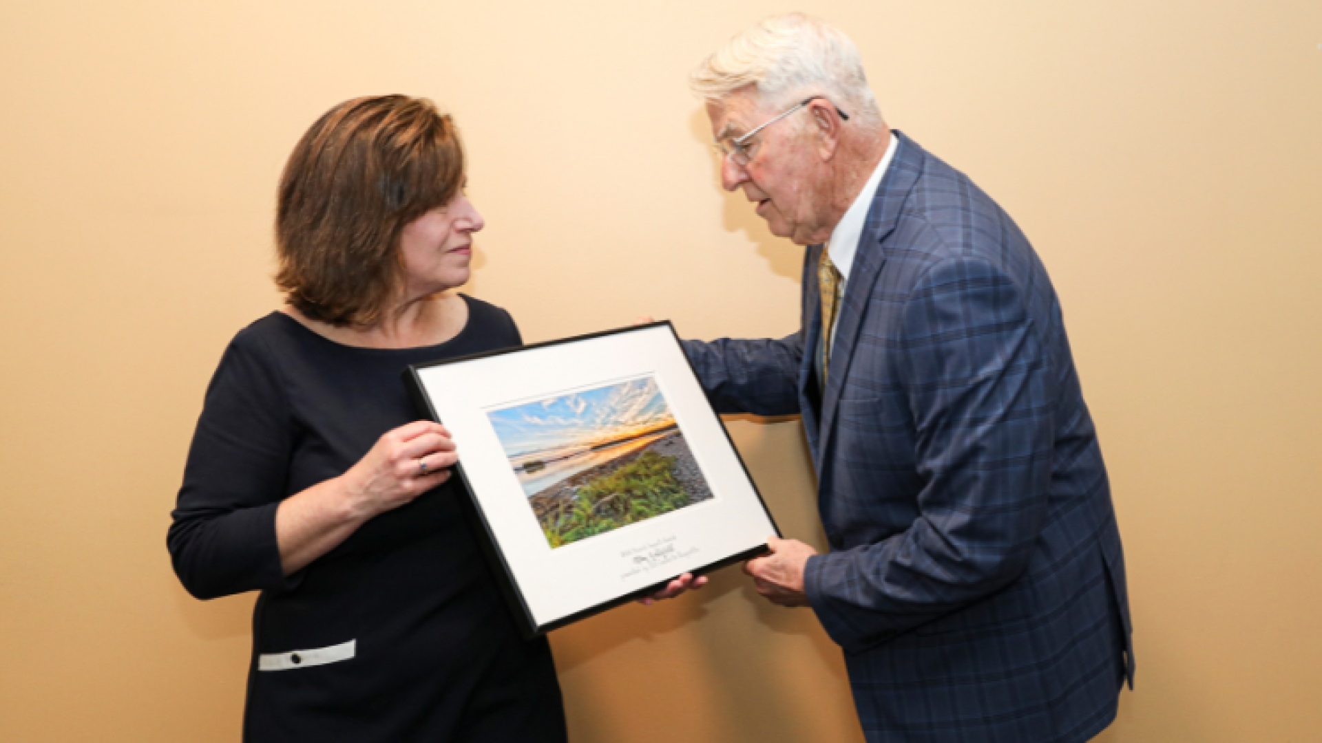 Kathleen Reardon presents award to Allan Waterfield
